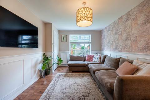 19 Ross Drive, Airdrie, ML6 9TX