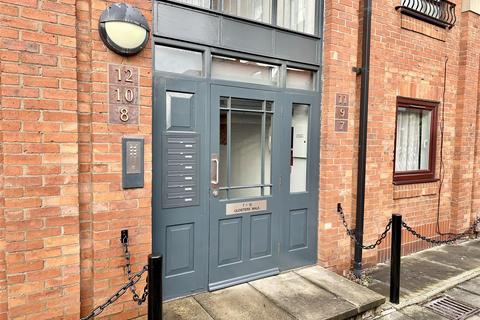 2 bedroom apartment to rent, Cloisters Walk, York