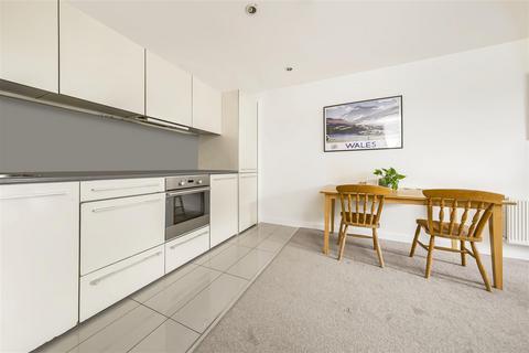2 bedroom flat for sale, Union Lane, Isleworth