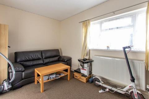 2 bedroom property to rent, Minister Street, Cathays