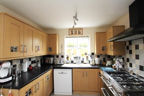 4 bedroom detached house for sale, Gainsborough Road, Middle Rasen, Market Rasen LN8