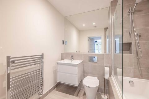 51 Bryan Gardens, Binfield, Bracknell, RG42 4JQ