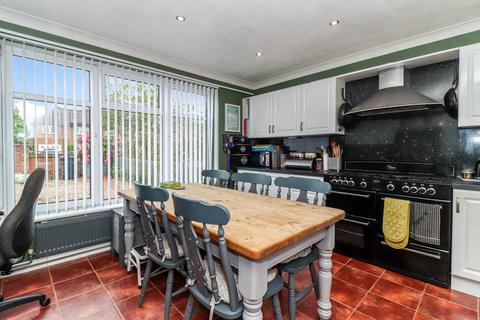 3 bedroom semi-detached house for sale, Chartridge Lane, Chesham, HP5