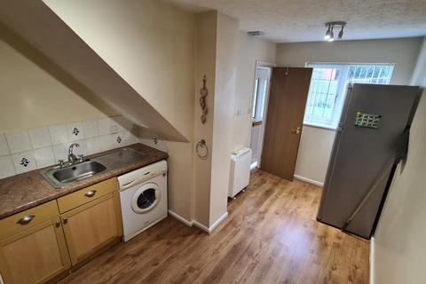 1 bedroom terraced house to rent, Sandpiper Road, Coventry CV2