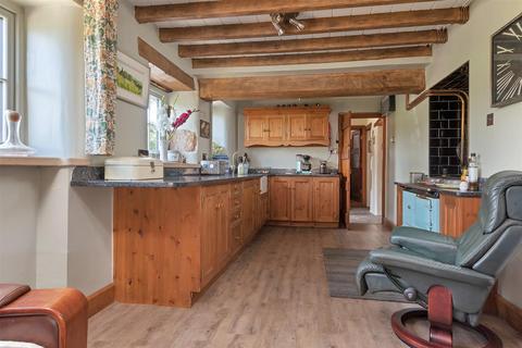 4 bedroom farm house for sale, Longshaw Farm, Bradnop