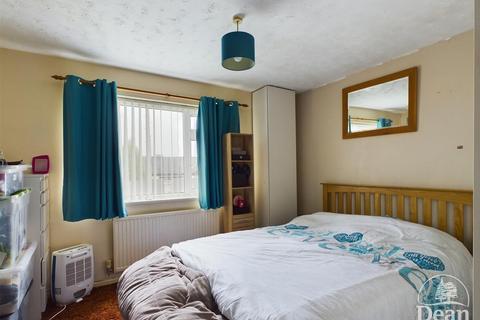 2 bedroom detached bungalow for sale, Parragate Road, Cinderford