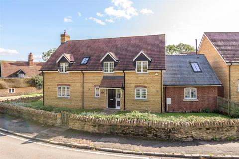 5 bedroom detached house for sale, St. Leonards Close, Stagsden