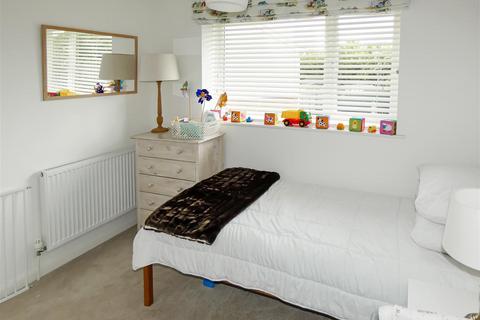 35 Bewley Road, Angmering, Littlehampton, BN16 4JL