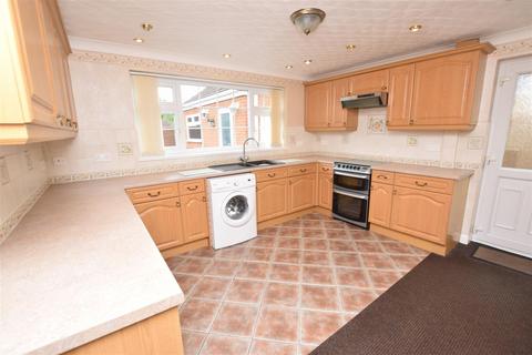 18 Bradley Road, Waltham, Grimsby, DN37 0XA