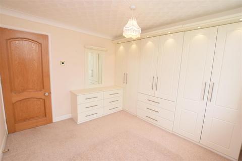 18 Bradley Road, Waltham, Grimsby, DN37 0XA