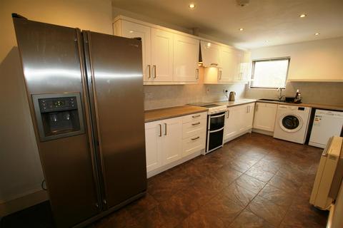 2 bedroom flat to rent, The Flat, Severn Stoke, Worcestershire