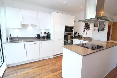 2 bedroom apartment to rent, Charrington Place, St Albans
