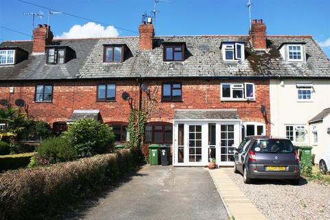 2 bedroom terraced house to rent, New Road, Pershore, Worcestershire