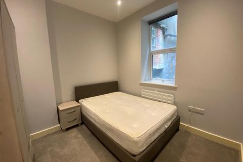 1 bedroom apartment to rent, District Bank Chambers, 1- 3 George Square, Halifax