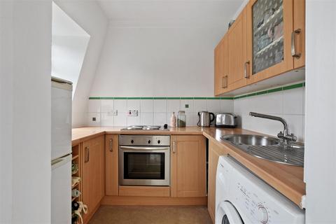 1 bedroom flat for sale, Oakeshott Avenue, Highgate