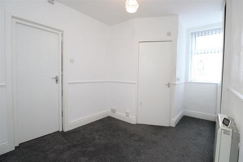 1 bedroom property to rent, 27 Moore Street, Blackpool
