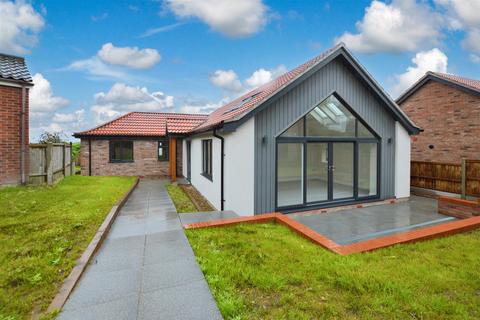 3 bedroom detached bungalow for sale, Arbor Road, Cromer