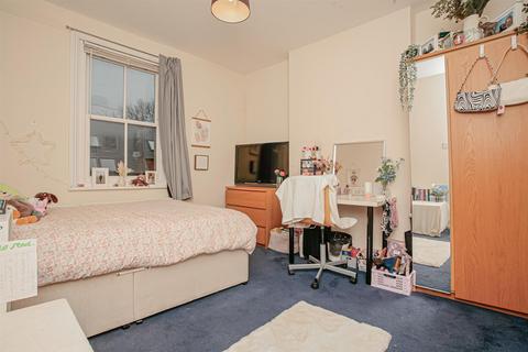 5 bedroom terraced house to rent, Hurst Street, Oxford