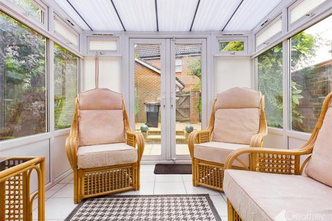 84 Blackdown Close, Stevenage, SG1 6AX