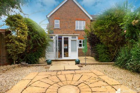 84 Blackdown Close, Stevenage, SG1 6AX