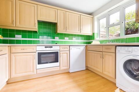 84 Blackdown Close, Stevenage, SG1 6AX