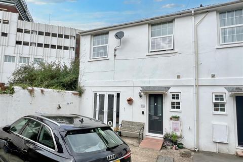 3 bedroom semi-detached house for sale, Tideswell Road, Eastbourne