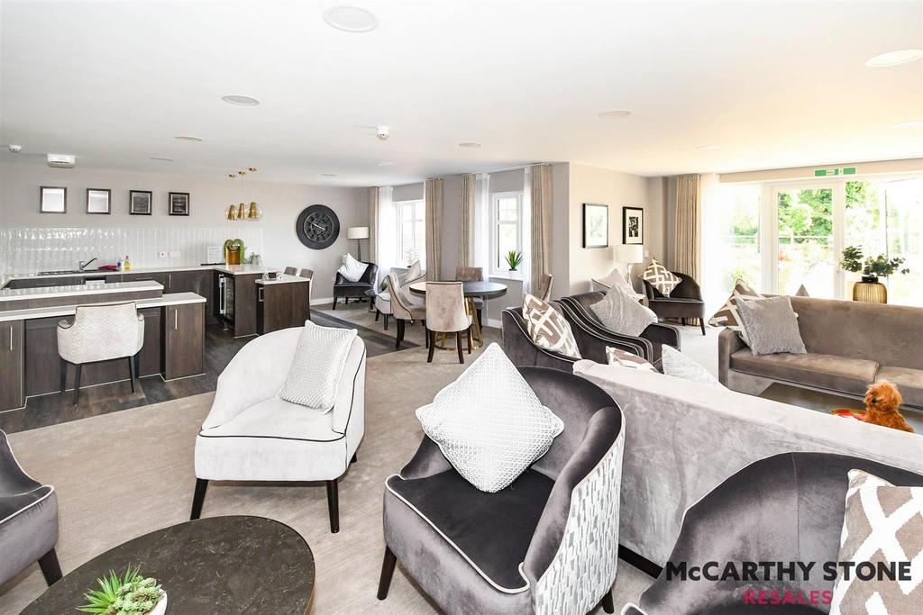 Homeowners Lounge