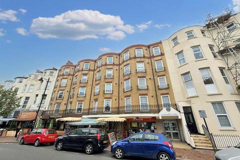 2 bedroom flat for sale, Terminus Road, Eastbourne