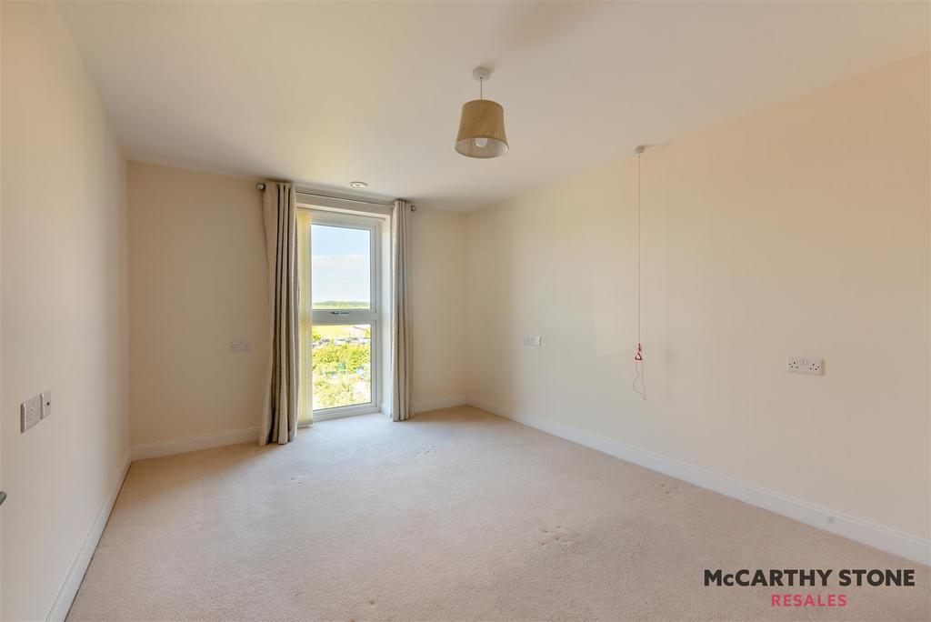 8599665-interior15.jpg