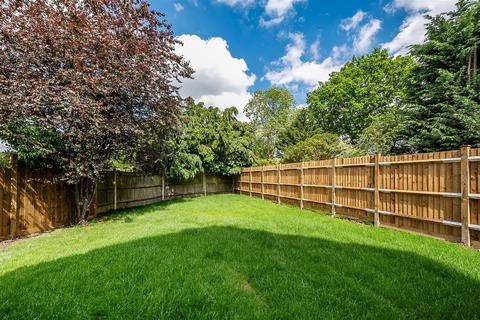 4 bedroom detached house for sale, Woodland Way, Petts Wood