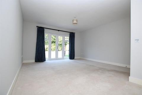 4 bedroom house for sale, Farthings Walk, Horsham