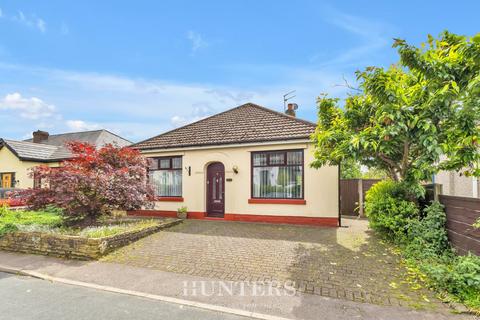 6 Ash Walk, Middleton, Manchester, M24 1JY