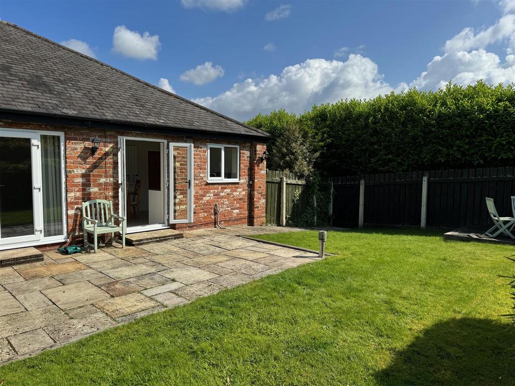 12 Easenby Close back.jpg