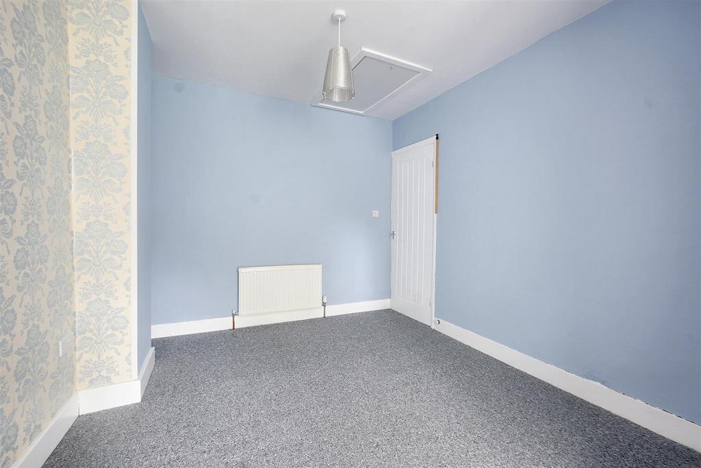 Bedroom 1 1.jpeg