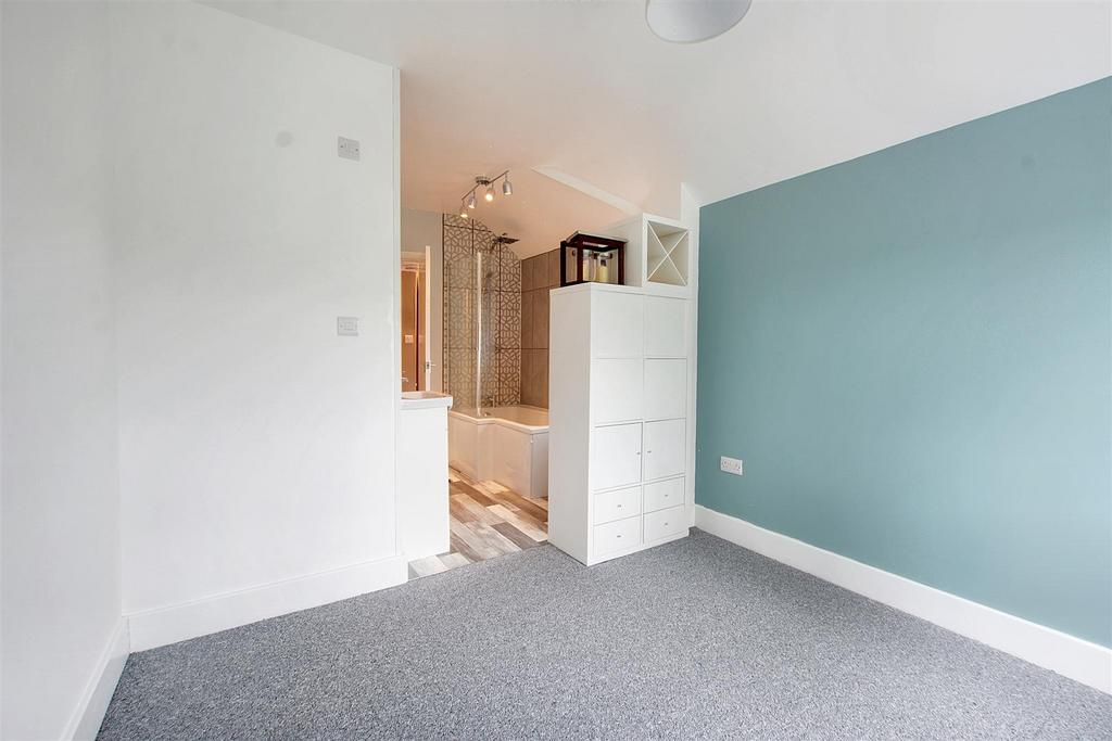 Bedroom 3 2.jpeg