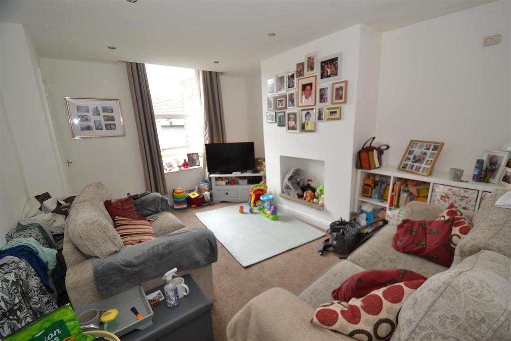 Foundry Terrace, Cleckheaton 1 bed terraced house for sale £79,950