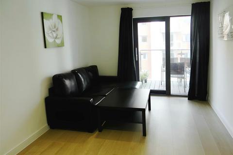 2 bedroom apartment for sale, Ocean Way, Southampton