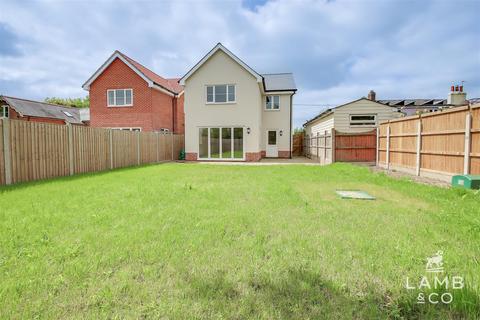 4 bedroom detached house for sale, Colchester Road, Thorpe-Le-Soken CO16