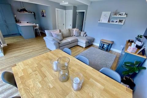 11 Harlestone Road, Swindon, SN3 4ED