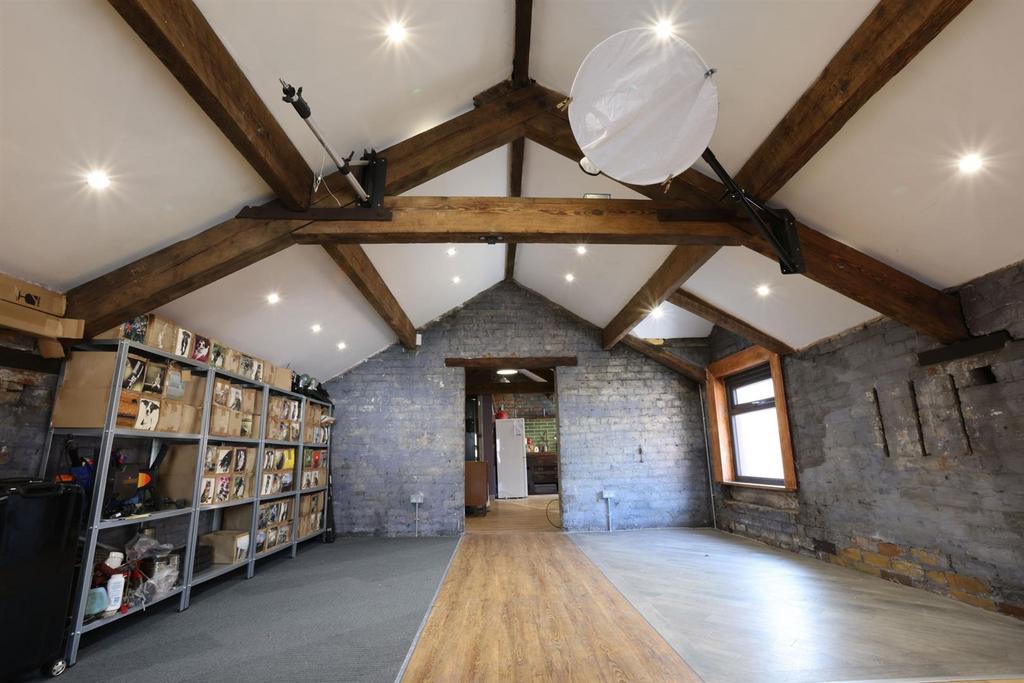 Studio Room 2