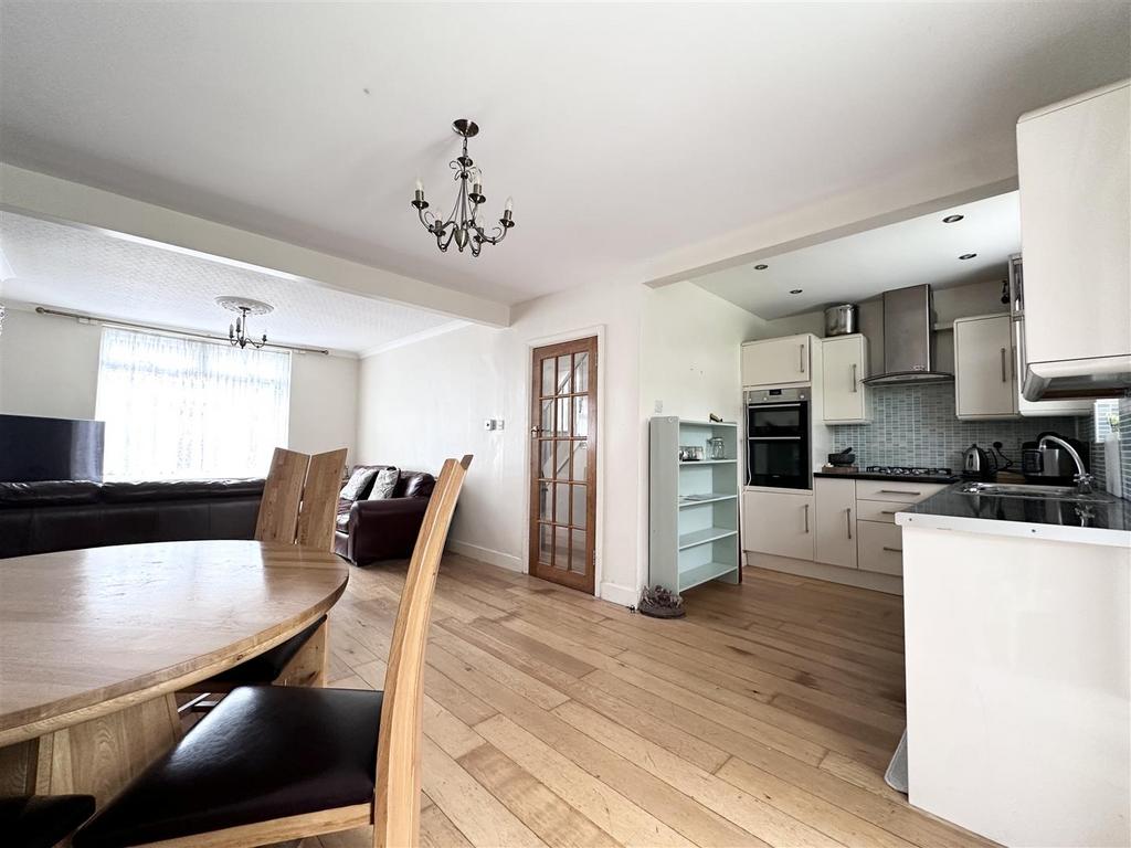 Open Plan Kitchen, Dining, Lounge