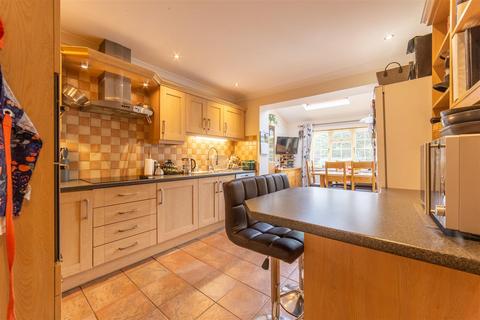 3 bedroom semi-detached house for sale, Jerusalem Lane, Pontypool NP4