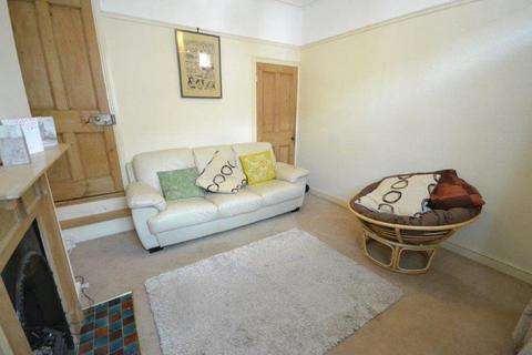 4 bedroom terraced house to rent, Lytton Road, Leicester