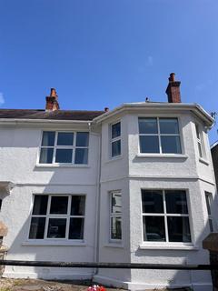 3 bedroom semi-detached house to rent, Castle Avenue, Mumbles