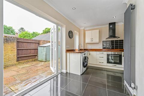 2 bedroom end of terrace house for sale, Meredun Close, Hursley, Winchester, Hampshire