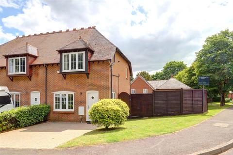 2 bedroom end of terrace house for sale, Meredun Close, Hursley, Winchester, Hampshire