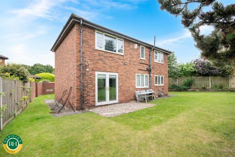5 bedroom detached house for sale, The Hollows, Auckley, Doncaster