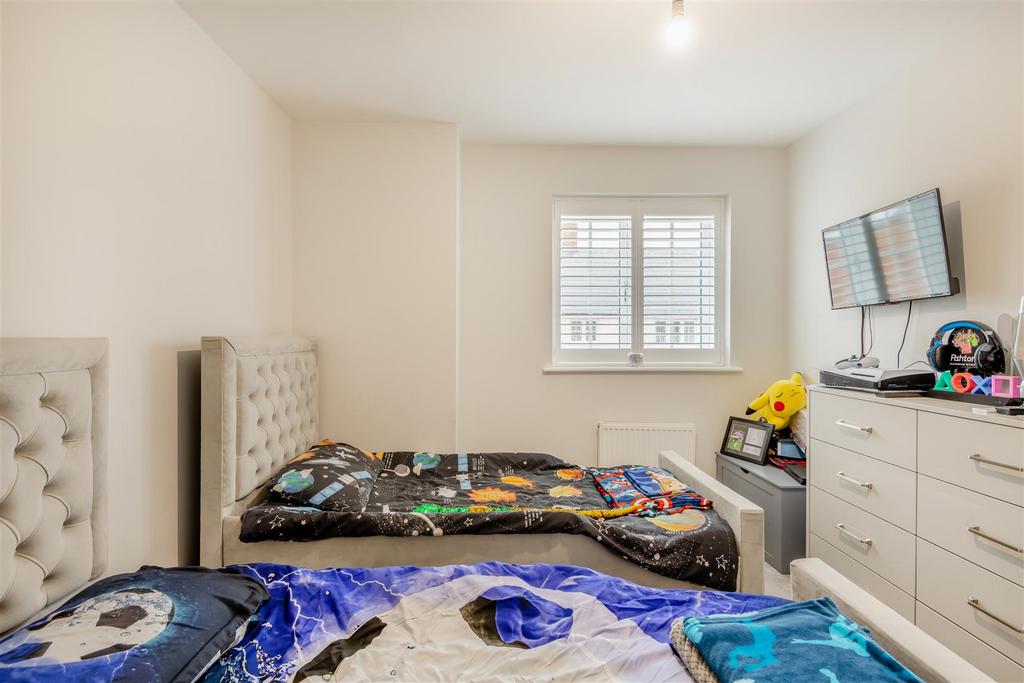 8601229-interior14.jpg