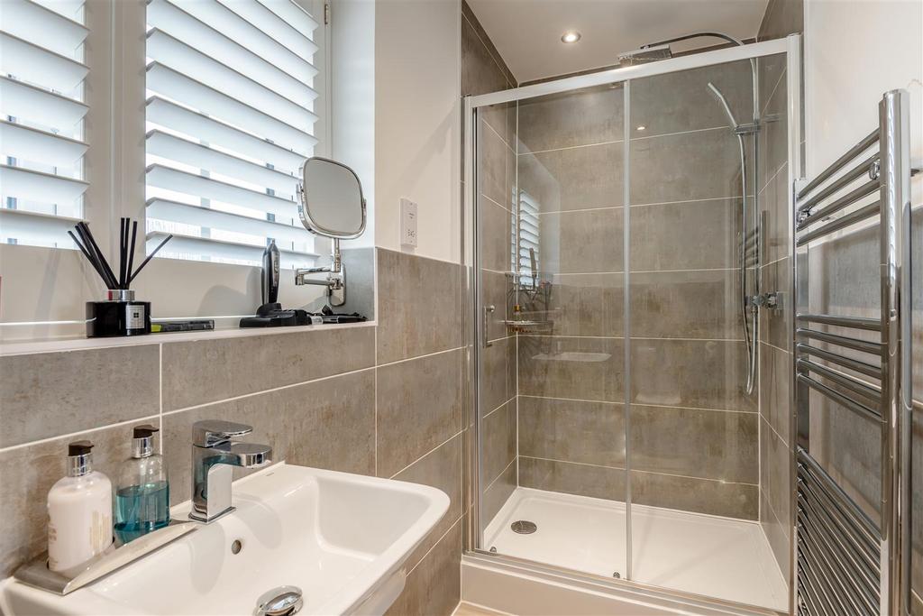 8601229-interior18.jpg