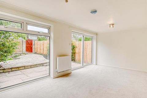 3 bedroom terraced house for sale, 4 Wolverley Court, High Street, Albrighton